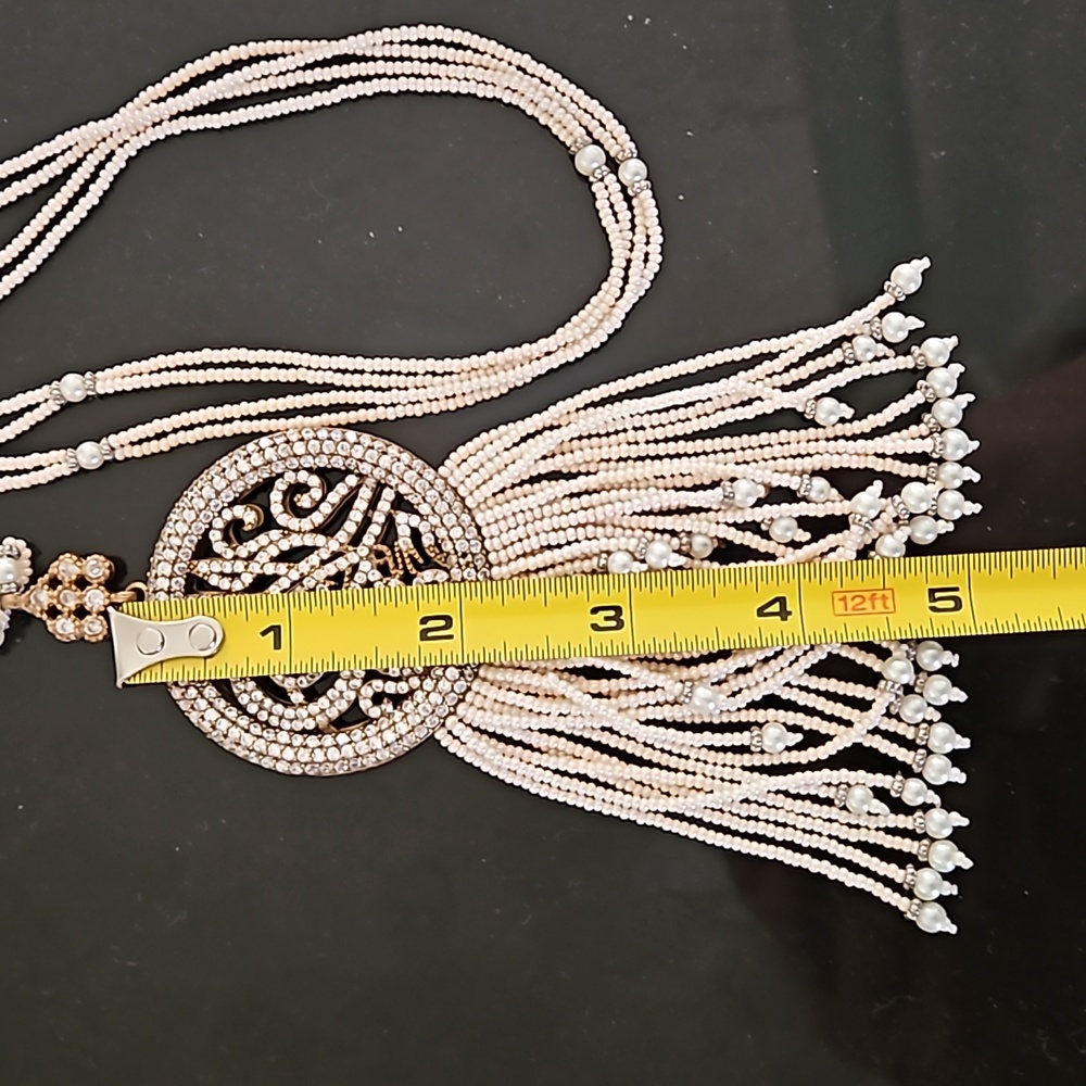 A Beaded long necklace - Picture 5 of 6